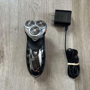 Philips Norelco SmartTouch XL 9190XL Rechargeable Men's Electric Shaver Tested